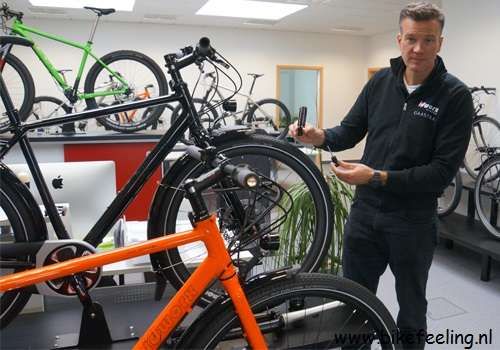 Uitleg reparatieset voor tubeless banden door Gerrit Gaastra.
